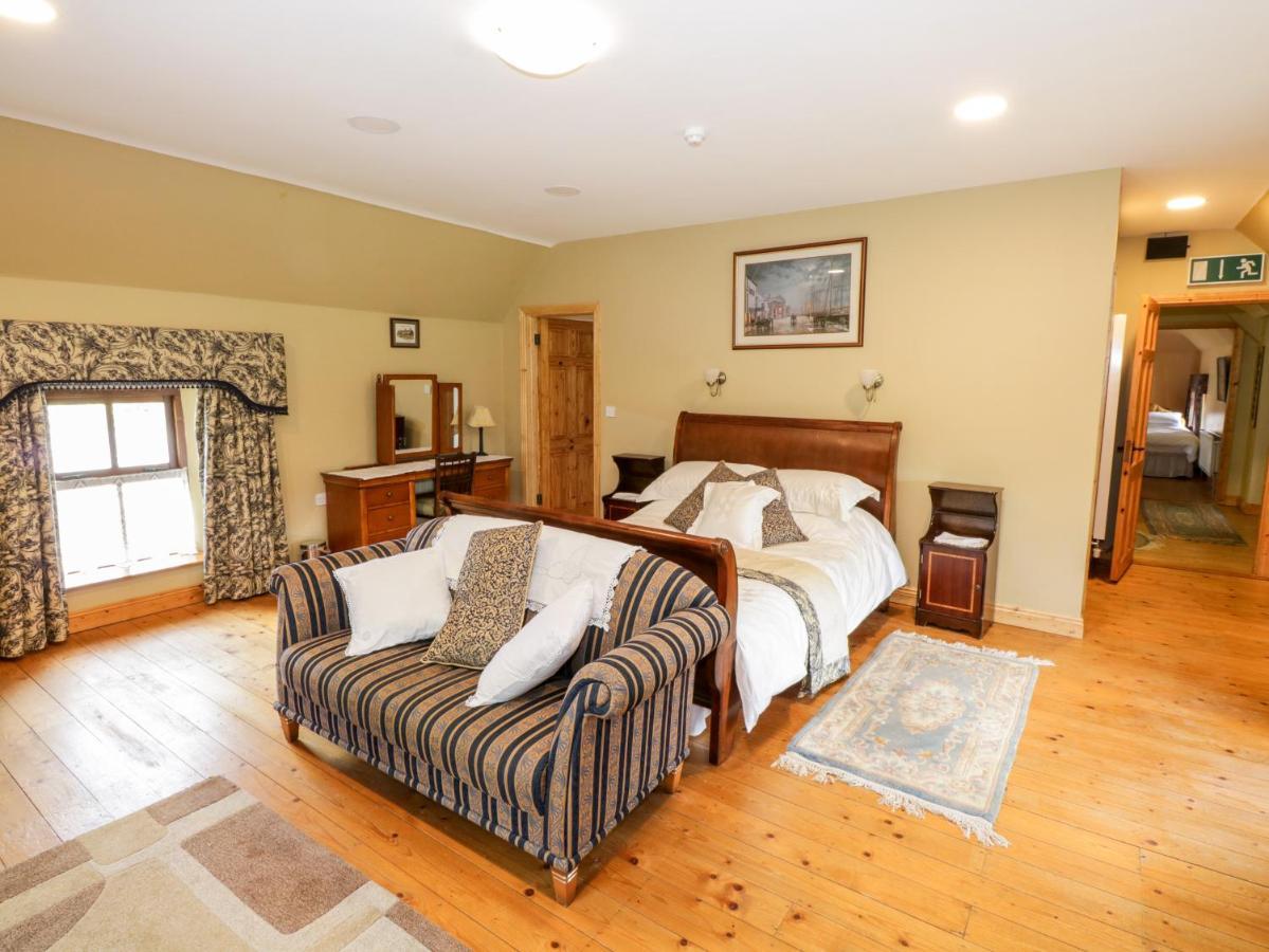 An Maide Ban Villa Cootehill Esterno foto